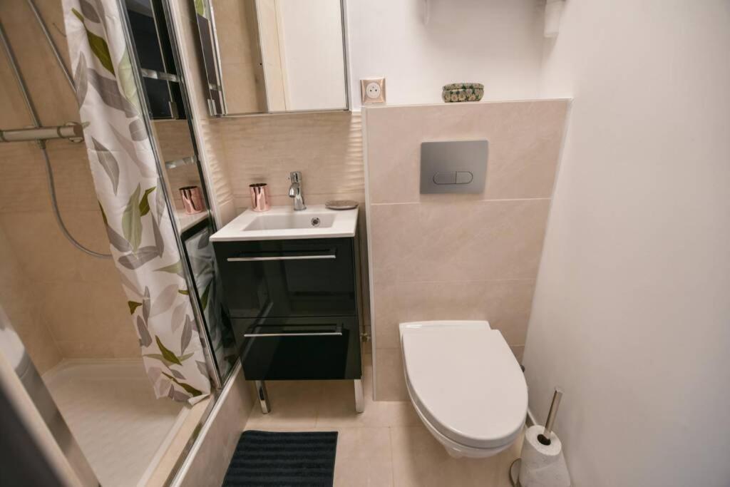 Instant Fleury, Studio Cosy Avec Jardin Secret Барбизон Экстерьер фото